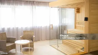 告别盲目养生！秋季黄金搭配秘籍：按摩+食疗，激活你的身体自愈力