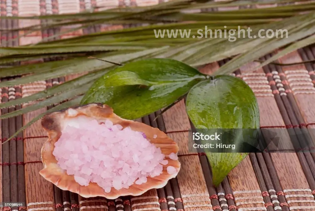 专业的按摩师提供放松服务